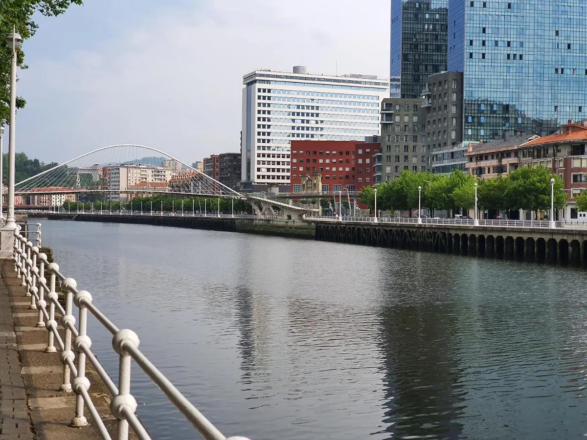 Cv33 Ostatua Hotel Bilbao 0*,  Spagna